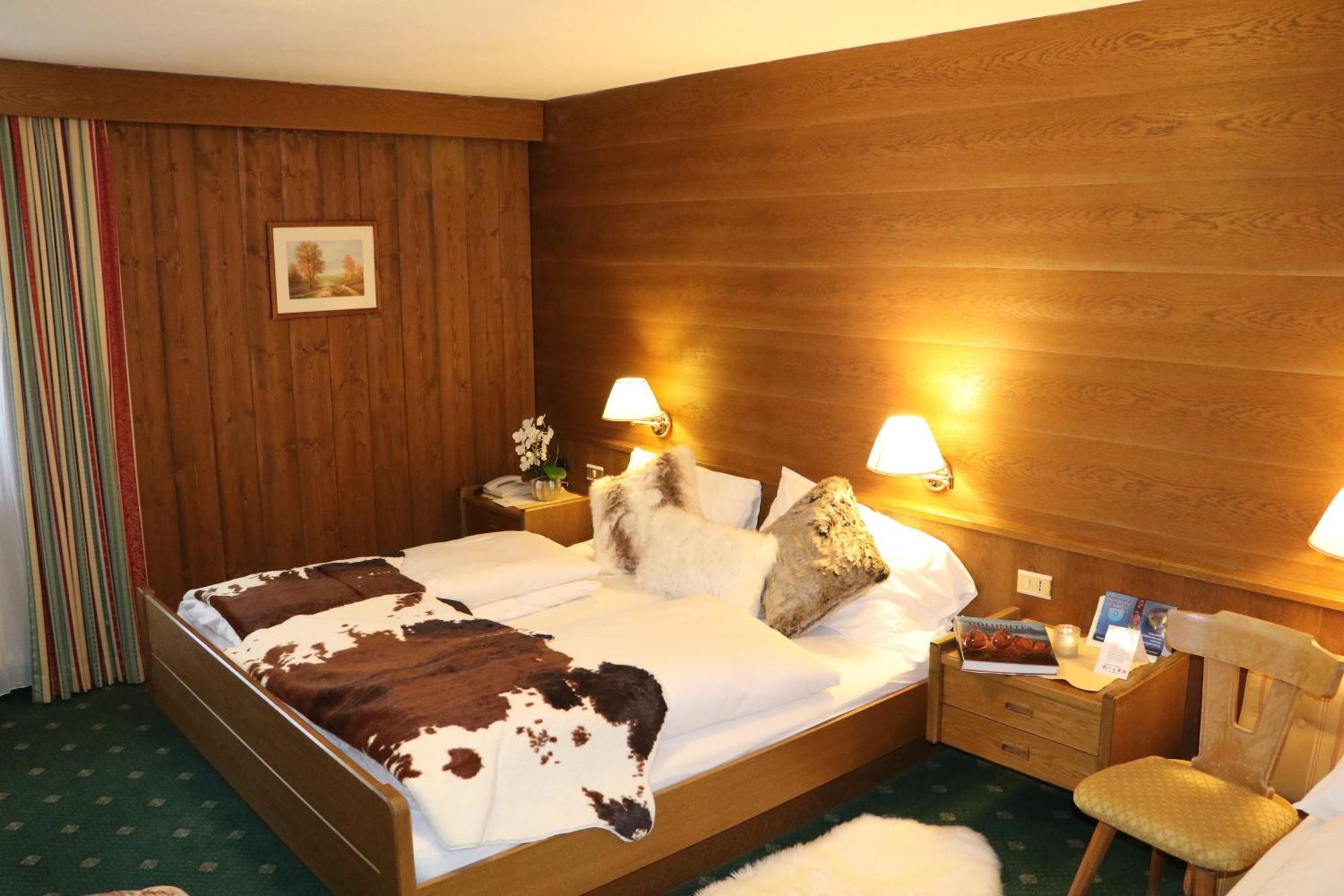 Hotel Serena Badia  Buitenkant foto