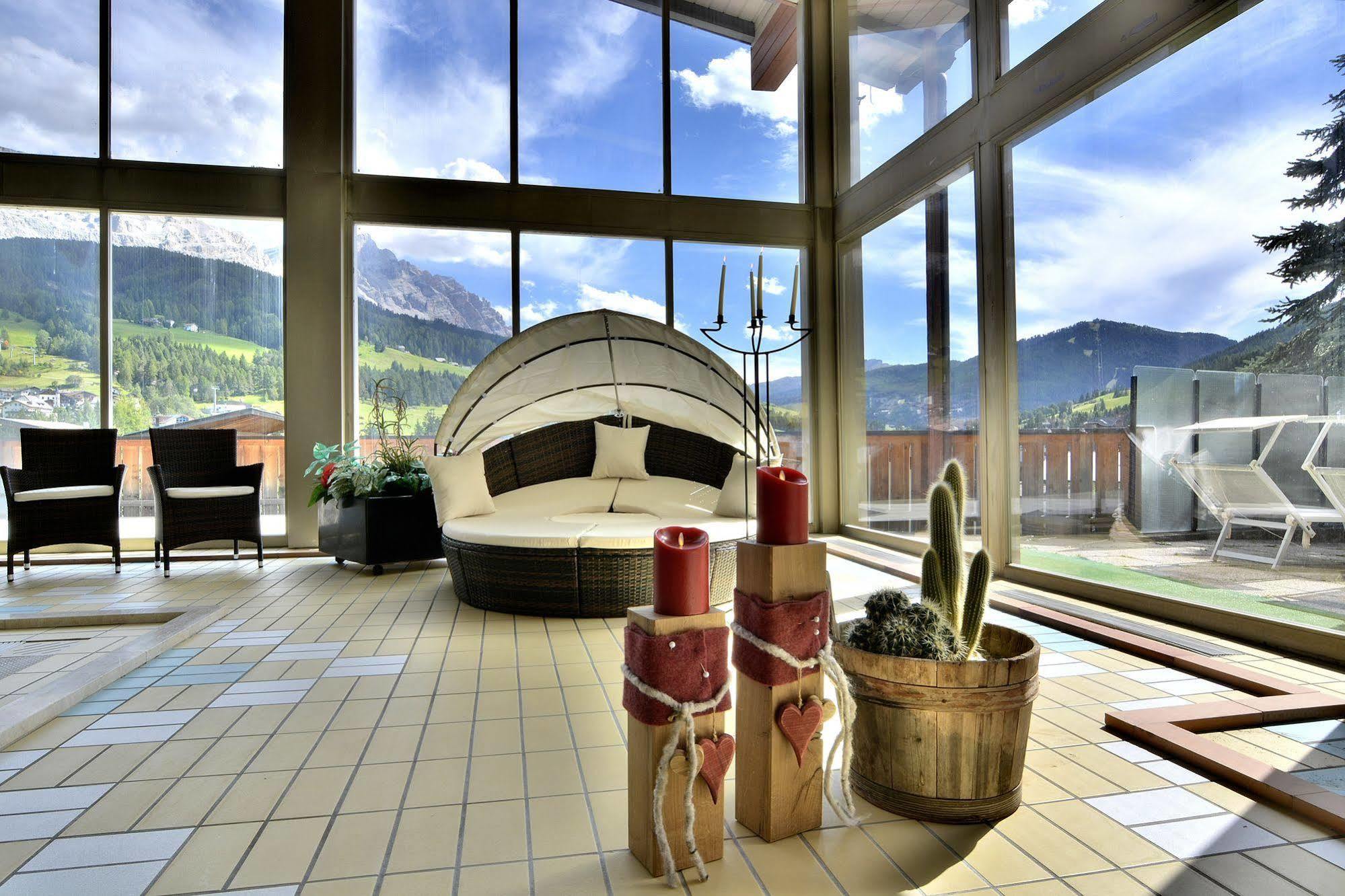 Hotel Serena Badia  Buitenkant foto