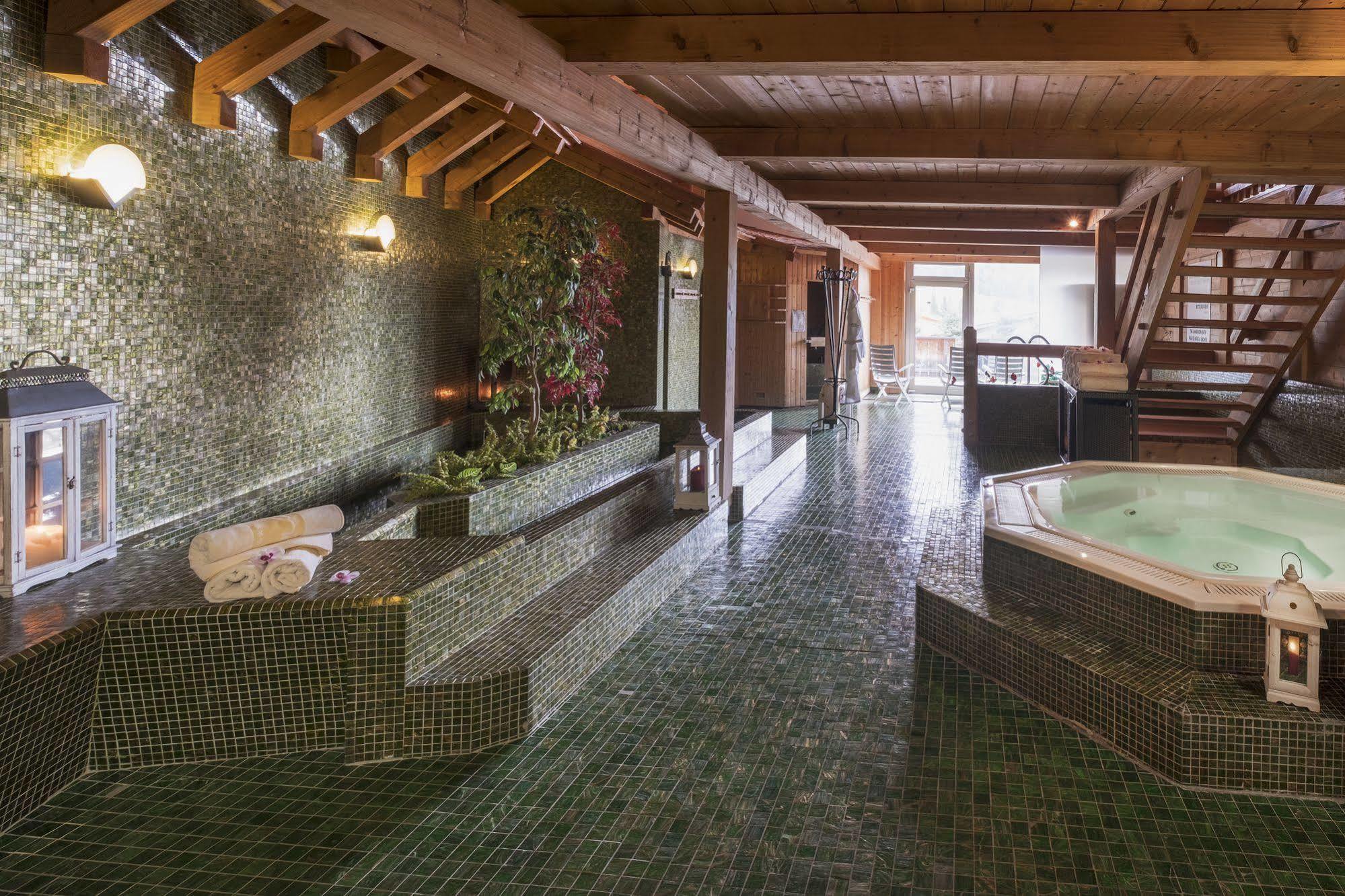 Hotel Serena Badia  Buitenkant foto